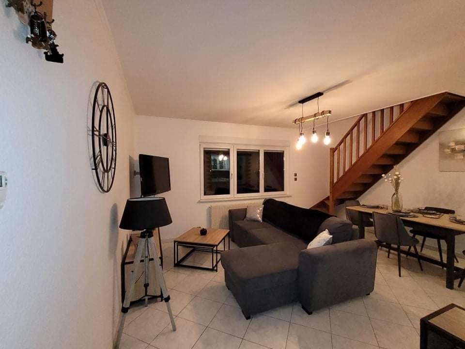 Appartement Cosy Style Industriel Bourges Buitenkant foto